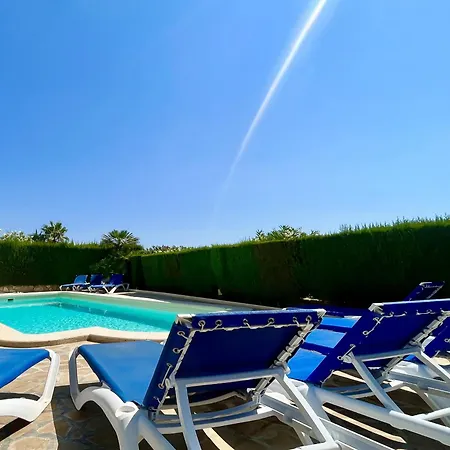 Catalina Stunning 4bedroom With Air Conditioning Sea Views & Private Swimming Pool Ideal For Families Villa