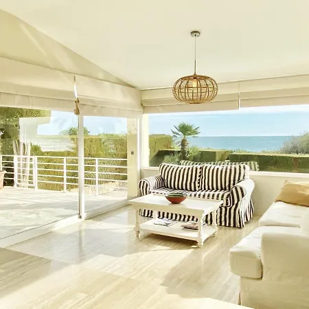 فيلة Catalina Stunning 4bedroom With Air Conditioning Sea Views & Private Swimming Pool Ideal For Families