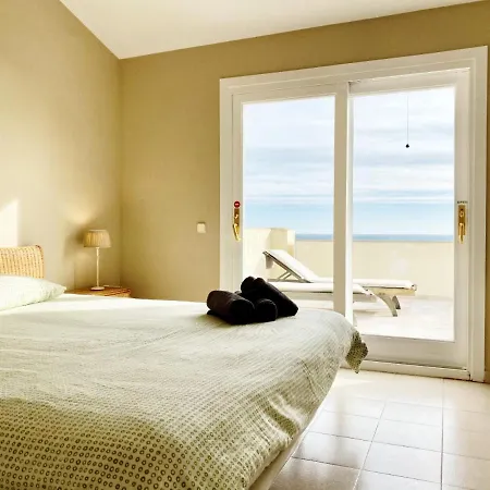 فيلة Catalina Stunning 4bedroom With Air Conditioning Sea Views & Private Swimming Pool Ideal For Families *