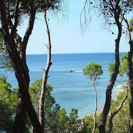 Catalina Stunning 4bedroom With Air Conditioning Sea Views & Private Swimming Pool Ideal For Families فيلة *